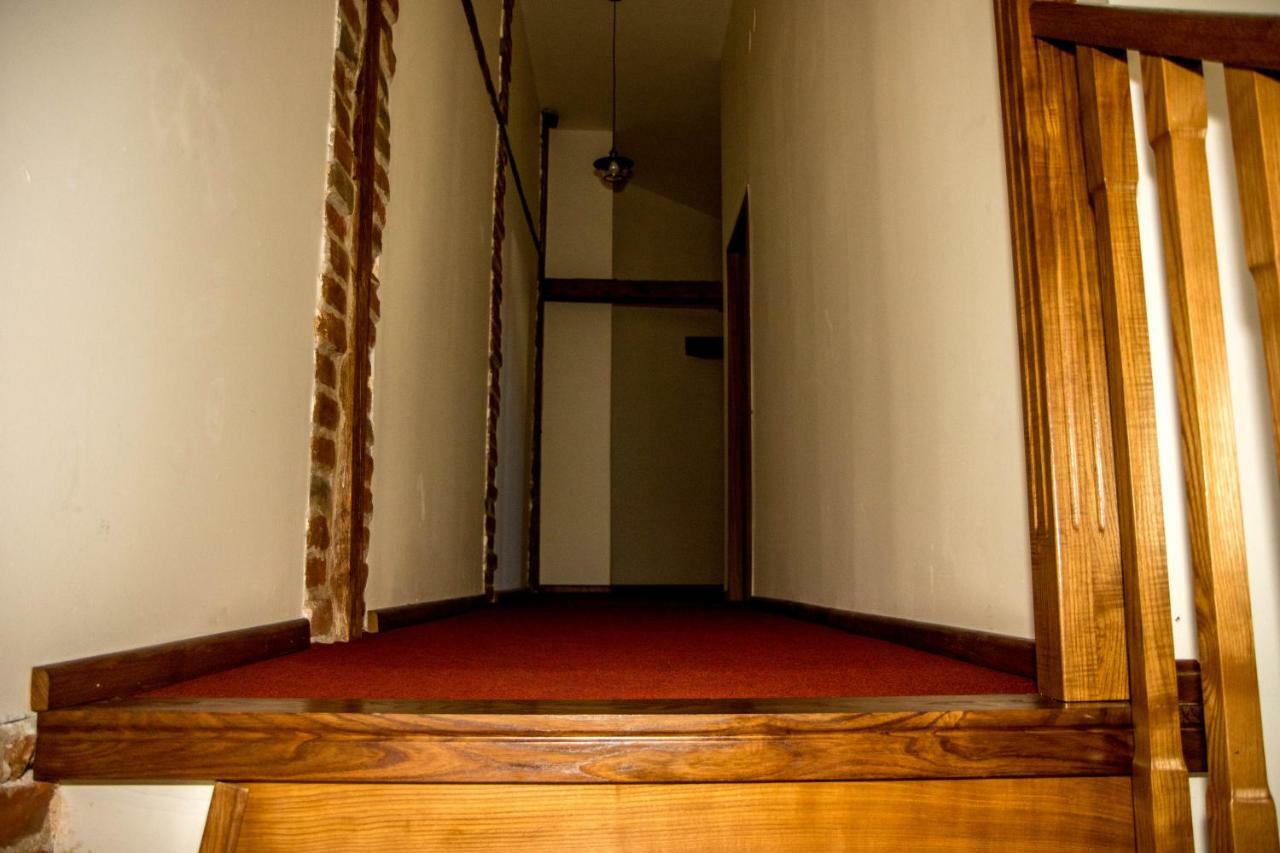 Antique Aparthotel 阿尔巴·尤利亚· 外观 照片